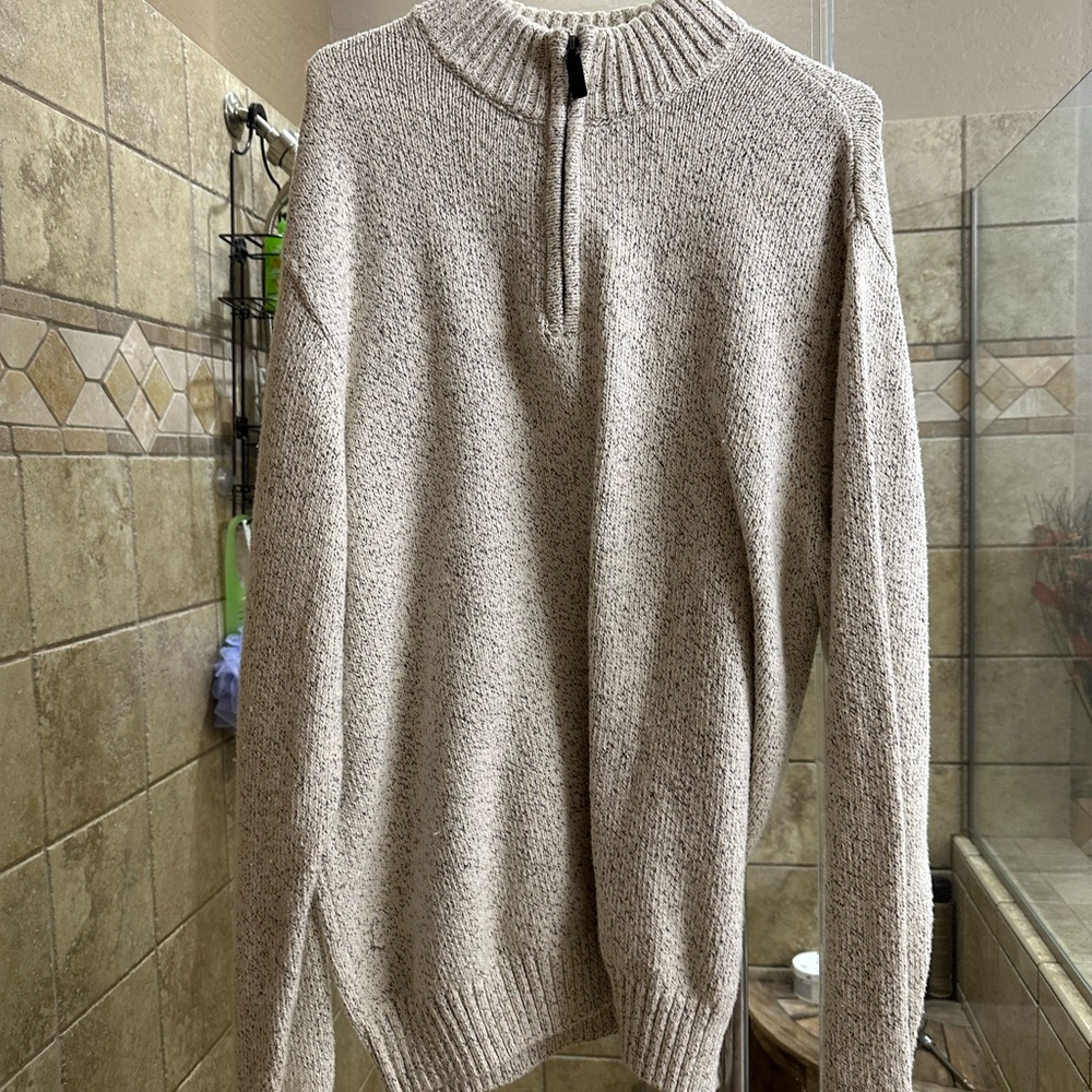Chaps Men's Beige Sweater